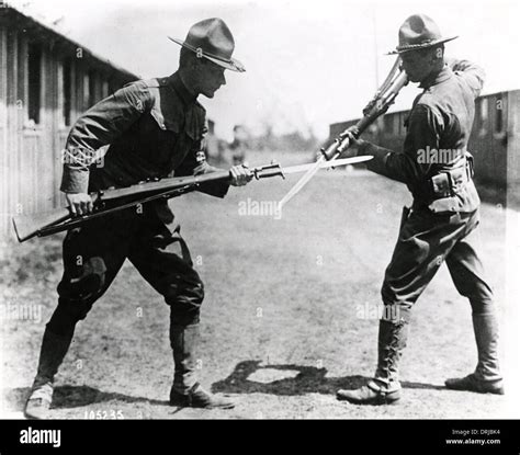 WWI bayonet gallery image 1